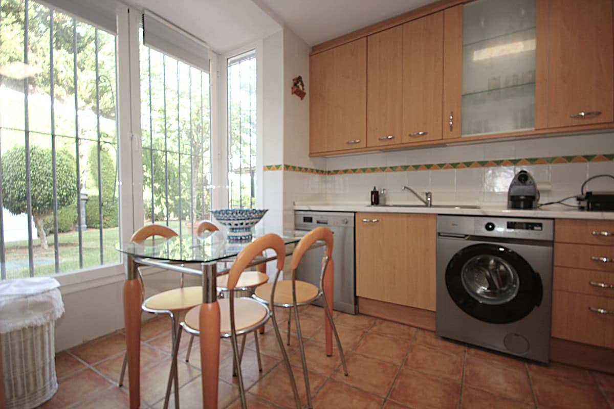 Drie-slaapkamer townhouse aan Bahía de Marbella in Bahía de Marbella - foto 17