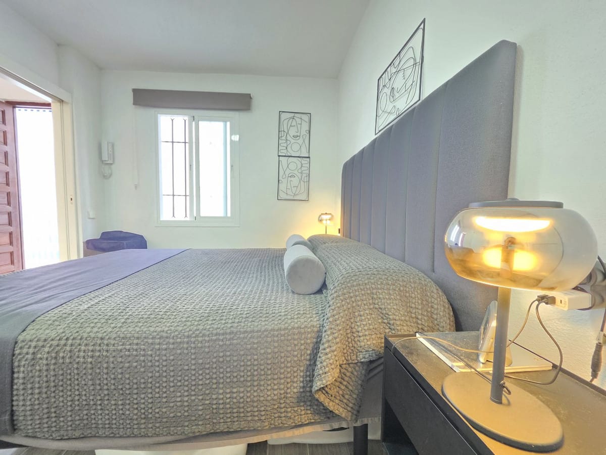 Charmant 1-slaapkamer penthouse met zwembadzicht in Cortijo Blanco, Marbella in Cortijo Blanco - foto 18
