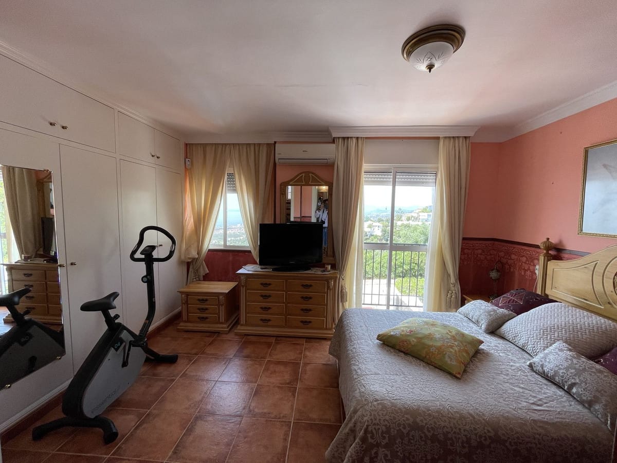 Rijtjeshuis in mediterrane stijl met adembenemend zeezicht in Altos de Los Monteros in Altos de los Monteros - foto 10