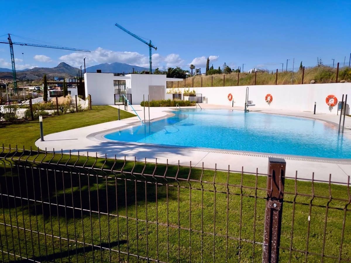 Exclusief duplex-penthouse met panoramische terrassen en zeezicht in Bel-Air, Estepona in Bel Air - foto 8
