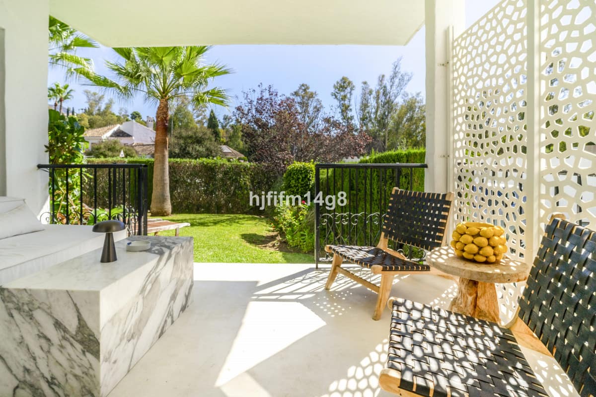 Drie-slaapkamer appartement in Nueva Andalucía in Nueva Andalucía - foto 3