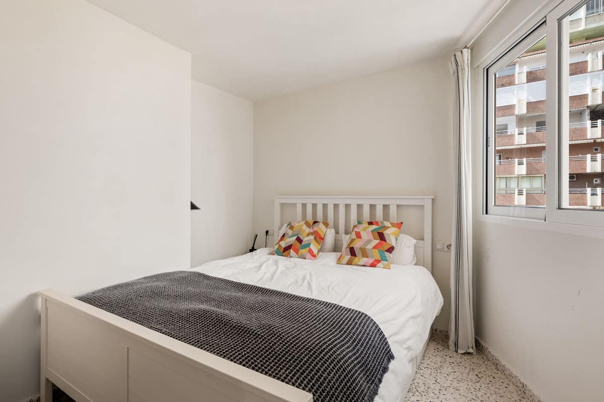 Panoramisch zeezicht appartement met 2 slaapkamers in El Bajondillo, Torremolinos in Torremolinos - foto 17