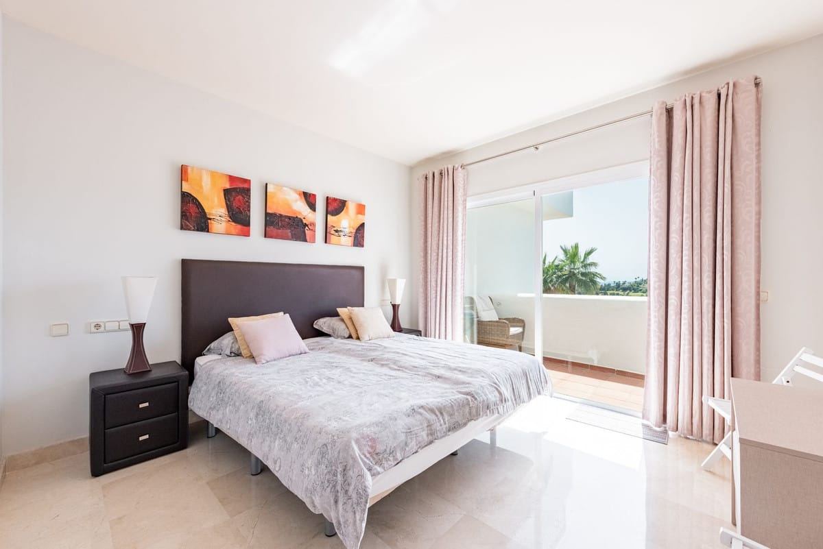 Drie-slaapkamer penthouse in Atalaya in Atalaya - foto 15
