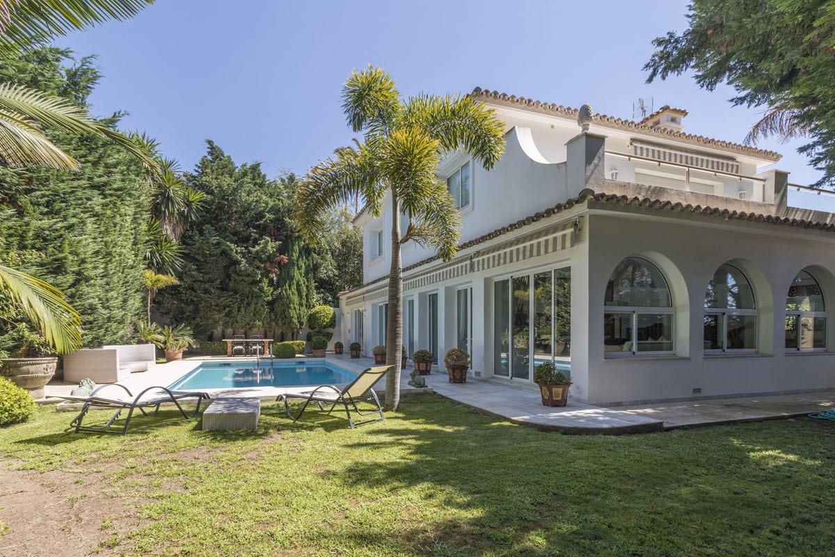 Luxe villa met 5 slaapkamers in Los Monteros Playa in Los Monteros - foto 5