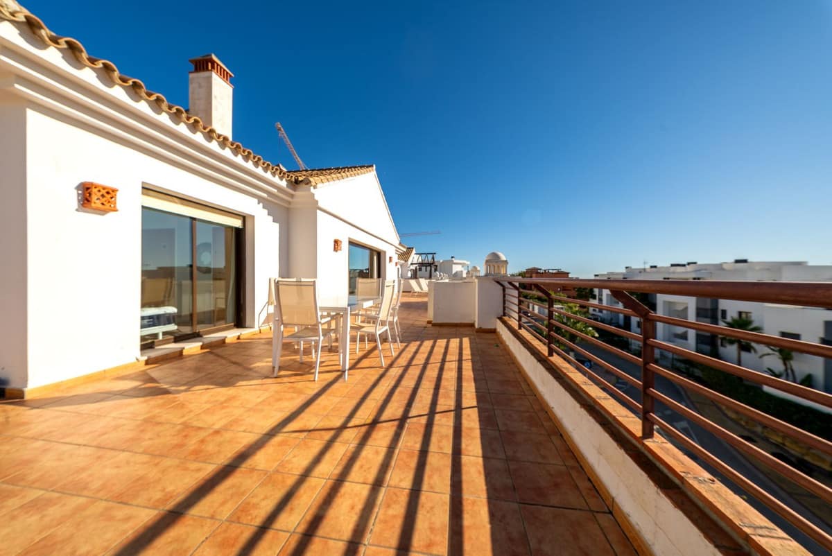3 bedroom Apartment in Casares Playa in Casares Playa - foto 5