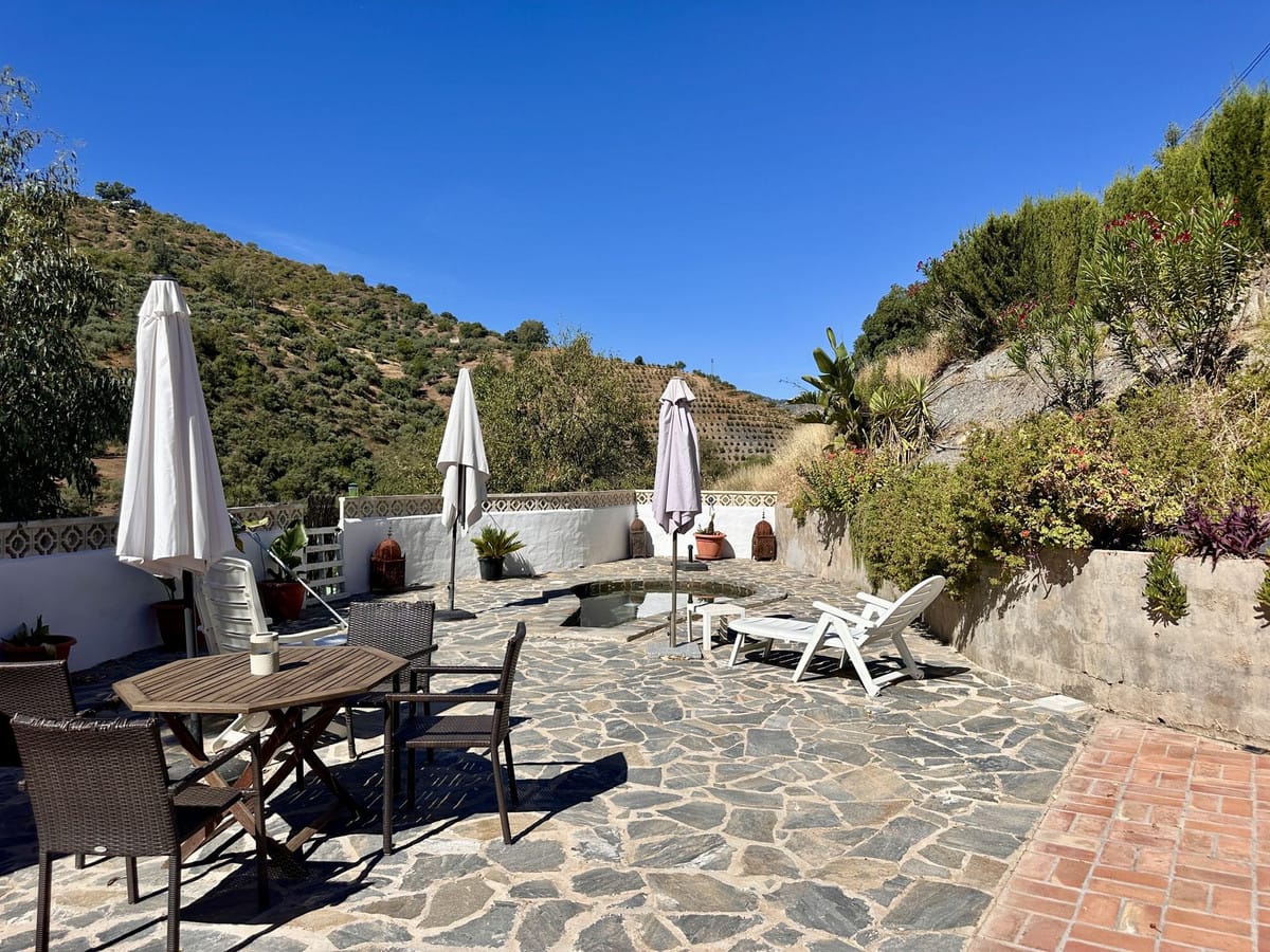6 bedroom House in Comares in Comares - foto 4