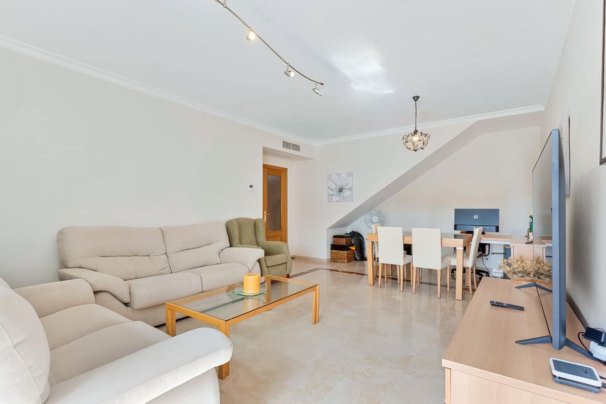 Penthouse duplex met 3 slaapkamers in Selwo, Costa del Sol in Selwo - foto 2