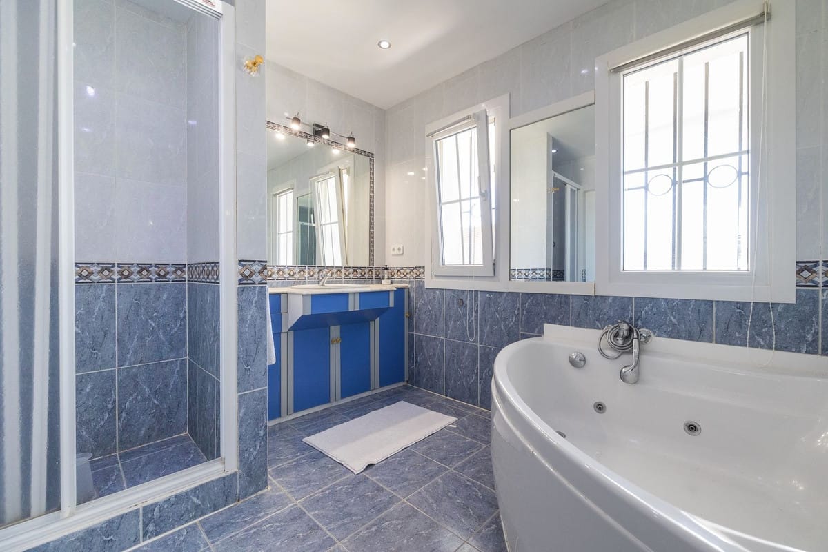 6-slaapkamer villa in Estepona met privézwembad en gastenverblijf in Estepona - foto 13