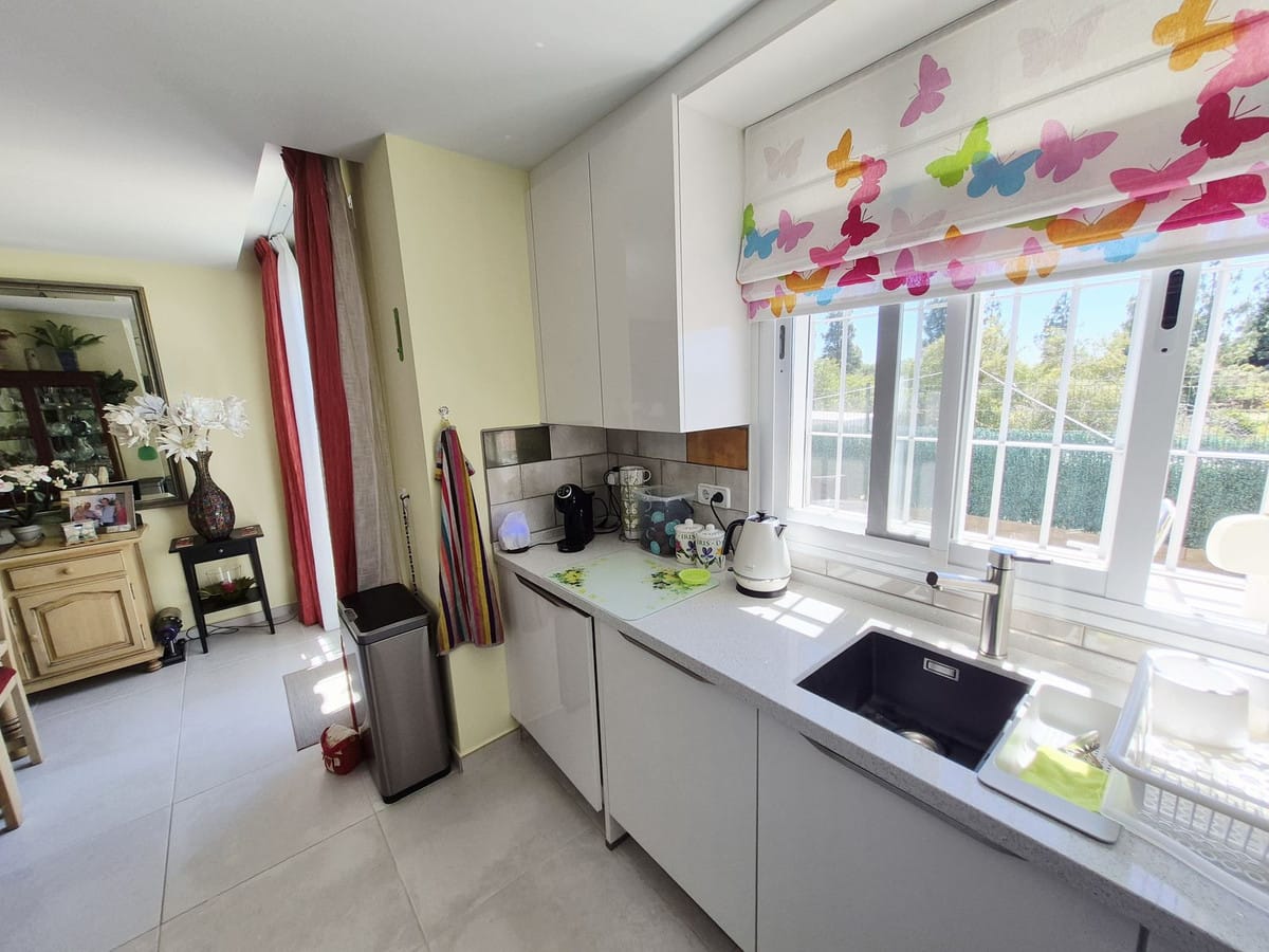 Tussenwoning met 2 slaapkamers in El Chaparral, Málaga in El Chaparral - foto 9