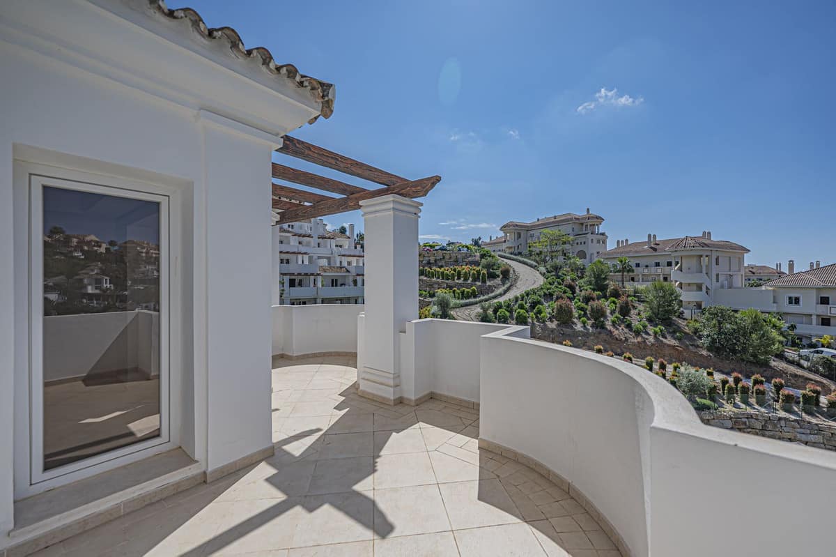 Penthouse met 2 slaapkamers in Nueva Andalucía in Nueva Andalucía - foto 10