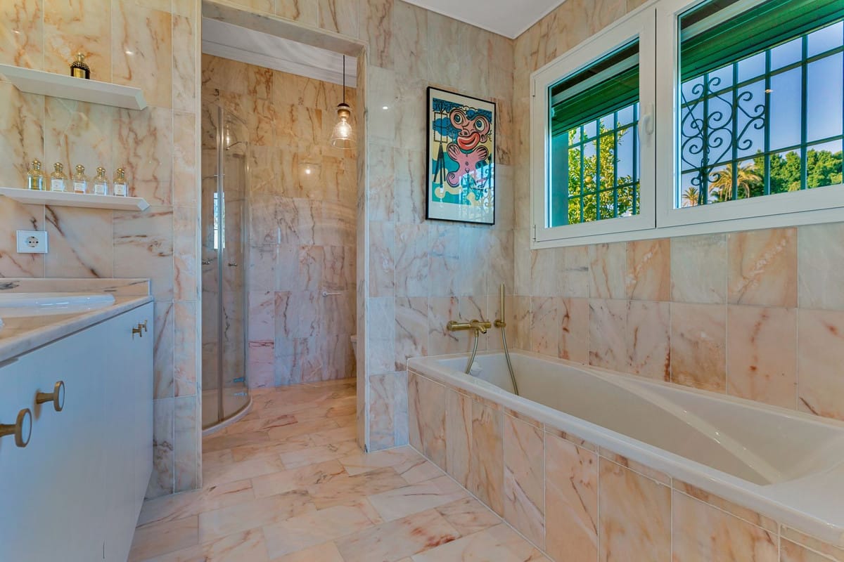 3-slaapkamer villa in El Paraiso Alto in El Paraiso - foto 15