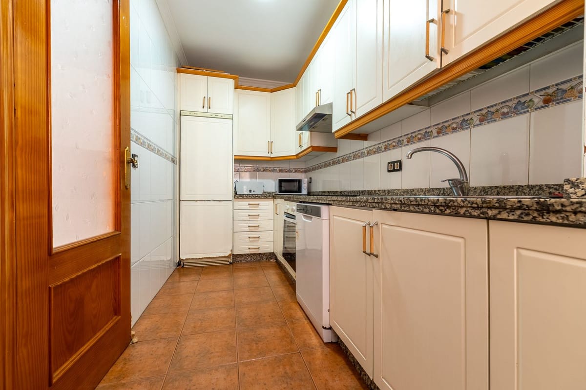 2 bedroom Apartment in Fuengirola in Fuengirola - foto 8