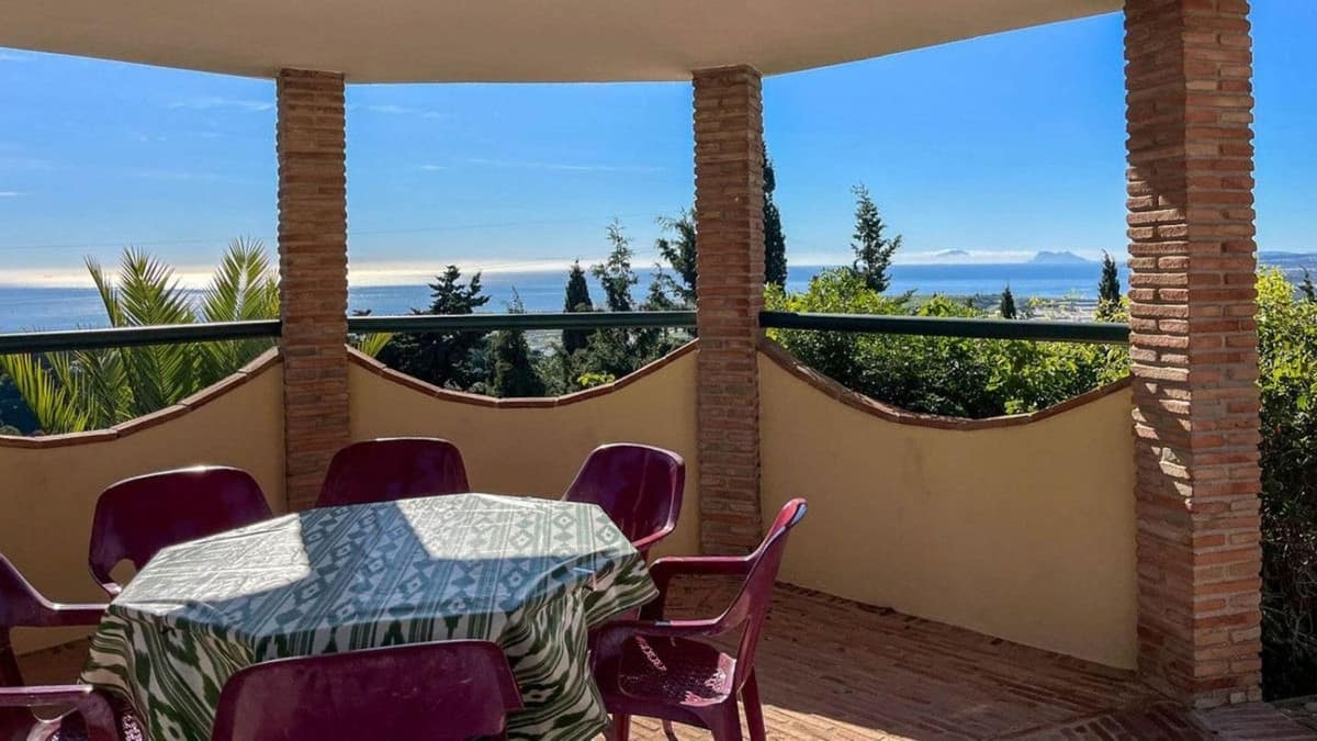 Vrijstaande villa in Estepona met 6 slaapkamers in Estepona - foto 20