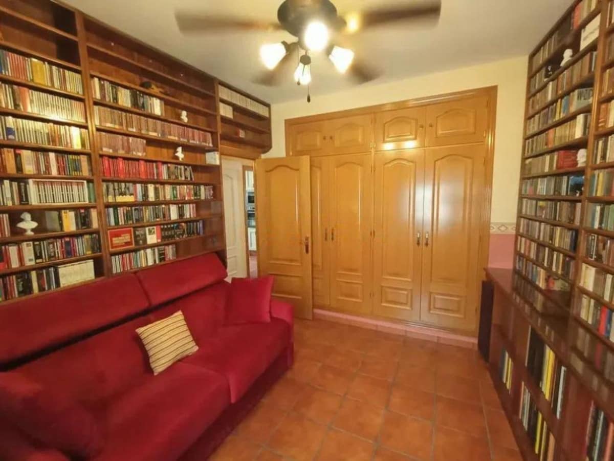Drie-slaapkamerwoning in San Roque in San Roque - foto 11