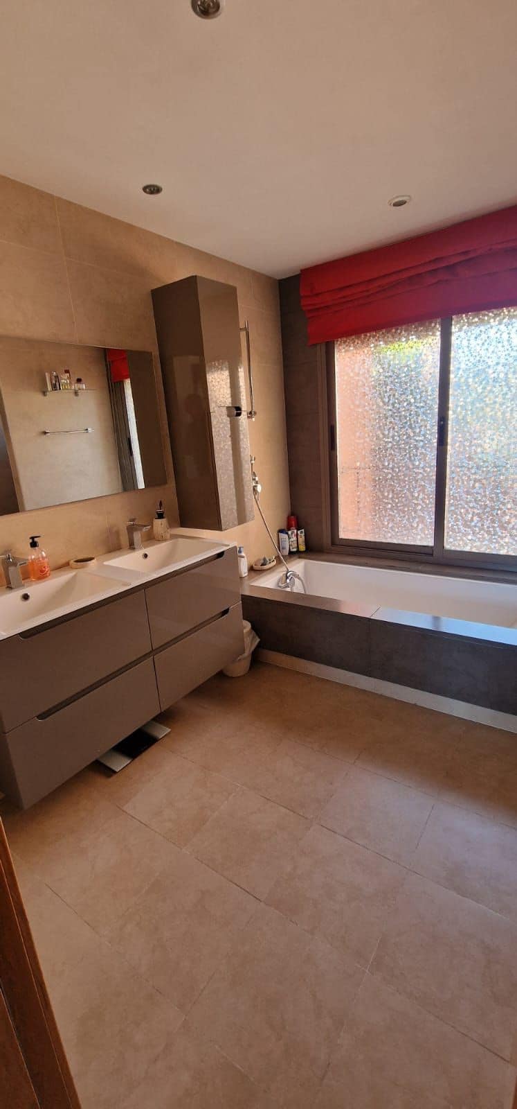 1 bedroom Apartment in New Golden Mile in New Golden Mile - foto 10