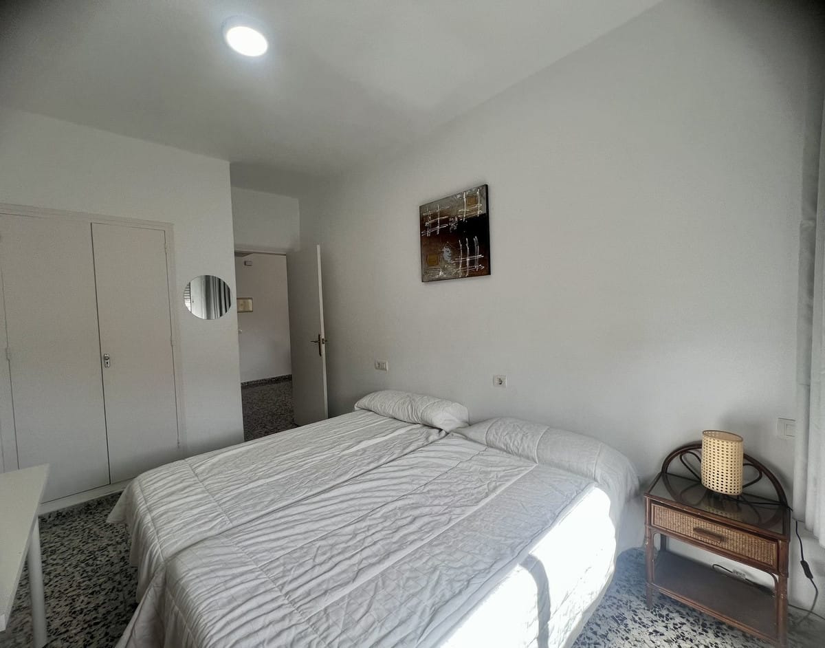 Licht 3-slaapkamerappartement in Málaga historisch centrum – ideaal voor studenten en lange termijn wonen in Málaga - foto 9