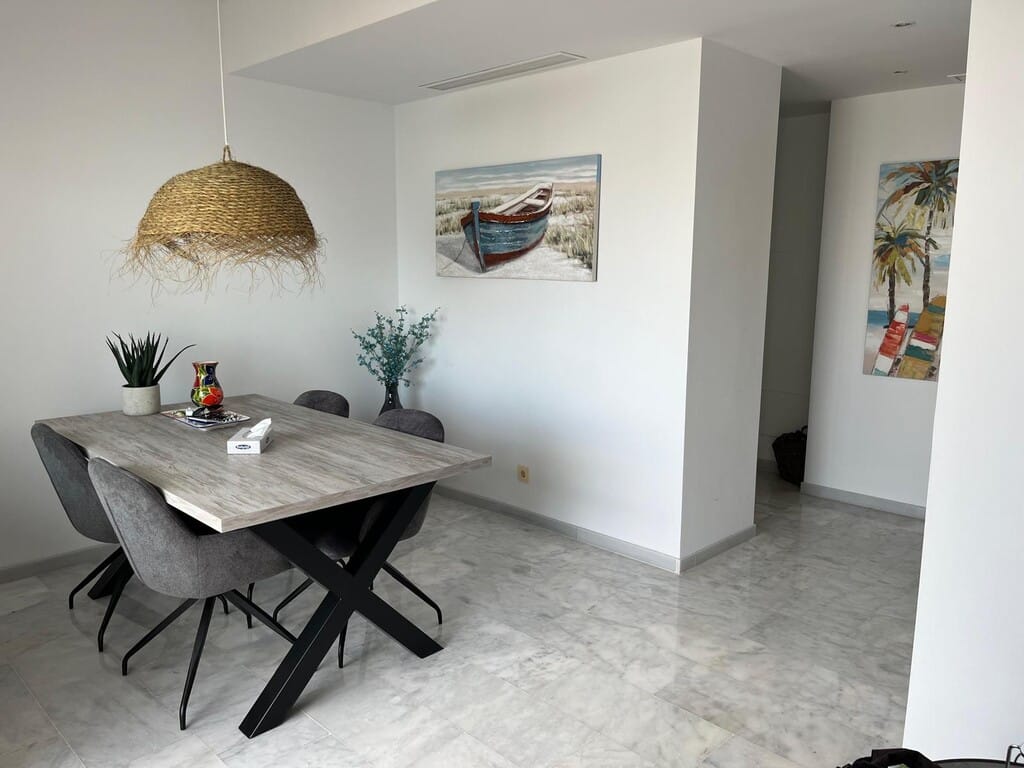 2 bedroom Apartment in Estepona in Estepona - foto 3