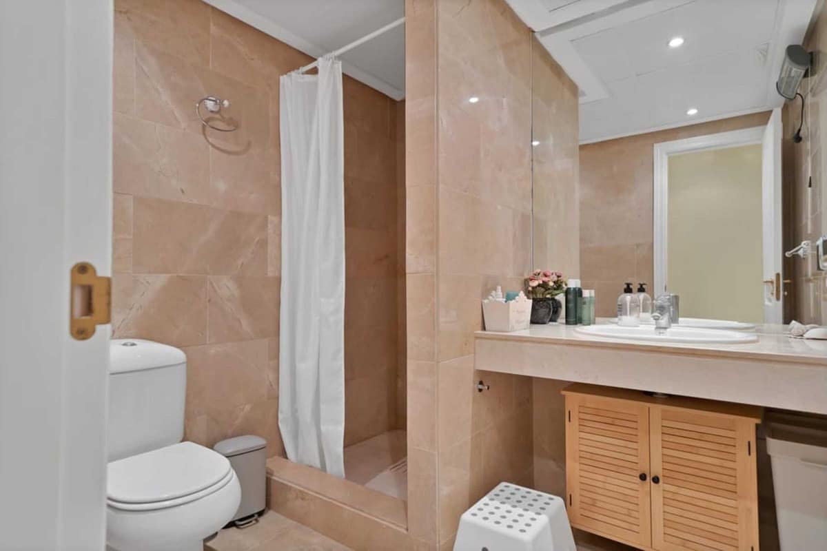 Gelijkvloers 3-slaapkamer appartement in La Duquesa in La Duquesa - foto 5