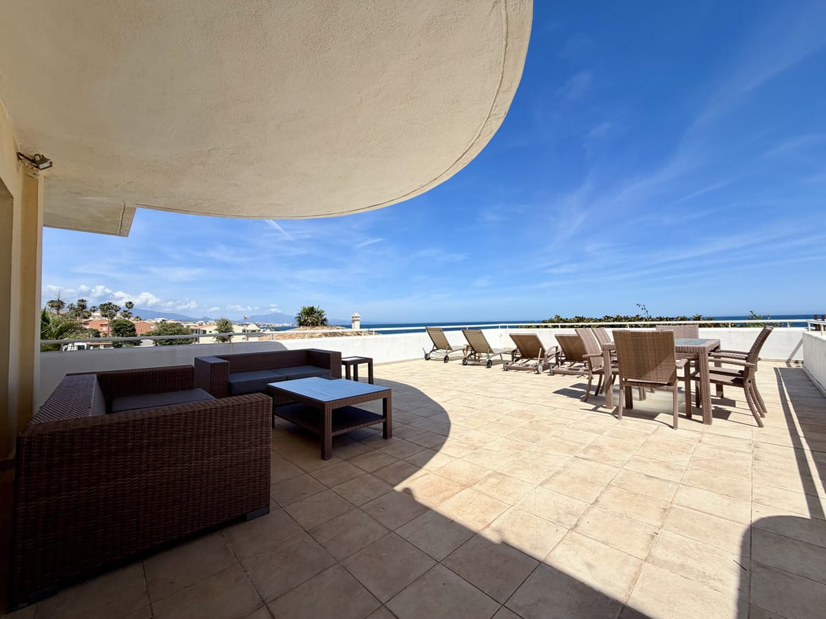 Appartement met 2 slaapkamers aan het strand in Estepona in Estepona - foto 15