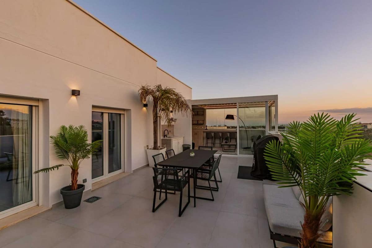 Penthouse met 3 slaapkamers in Nueva Andalucía in Nueva Andalucía - foto 2