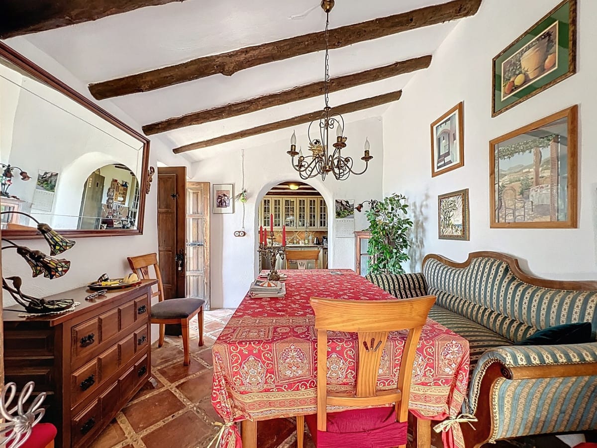 Villa met 3 slaapkamers in Sayalonga in Sayalonga - foto 11