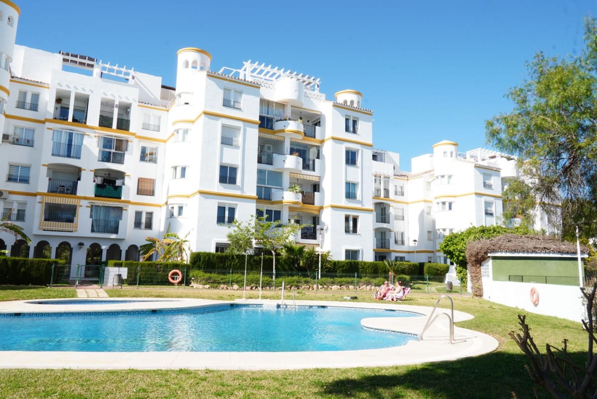 1 bedroom Apartment in Torrequebrada in Torrequebrada - foto 11