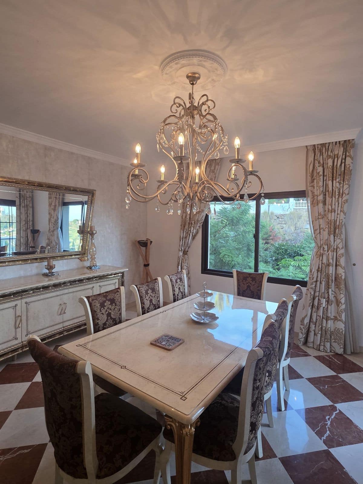 Zes-slaapkamer villa in El Paraiso, Benahavís in El Paraiso - foto 19