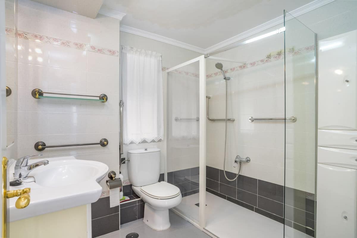4 bedroom Apartment in Málaga in Málaga - foto 15