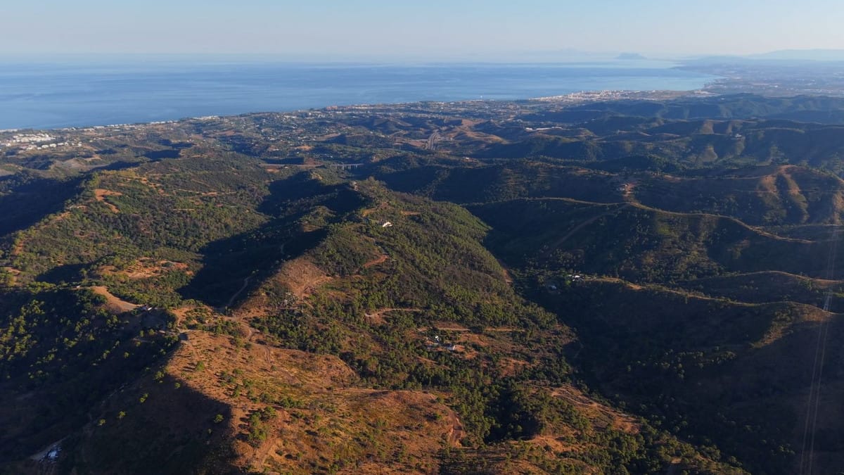 Kavel in Estepona – 615.000 m² historisch landgoed met drie kavels in Estepona - foto 2