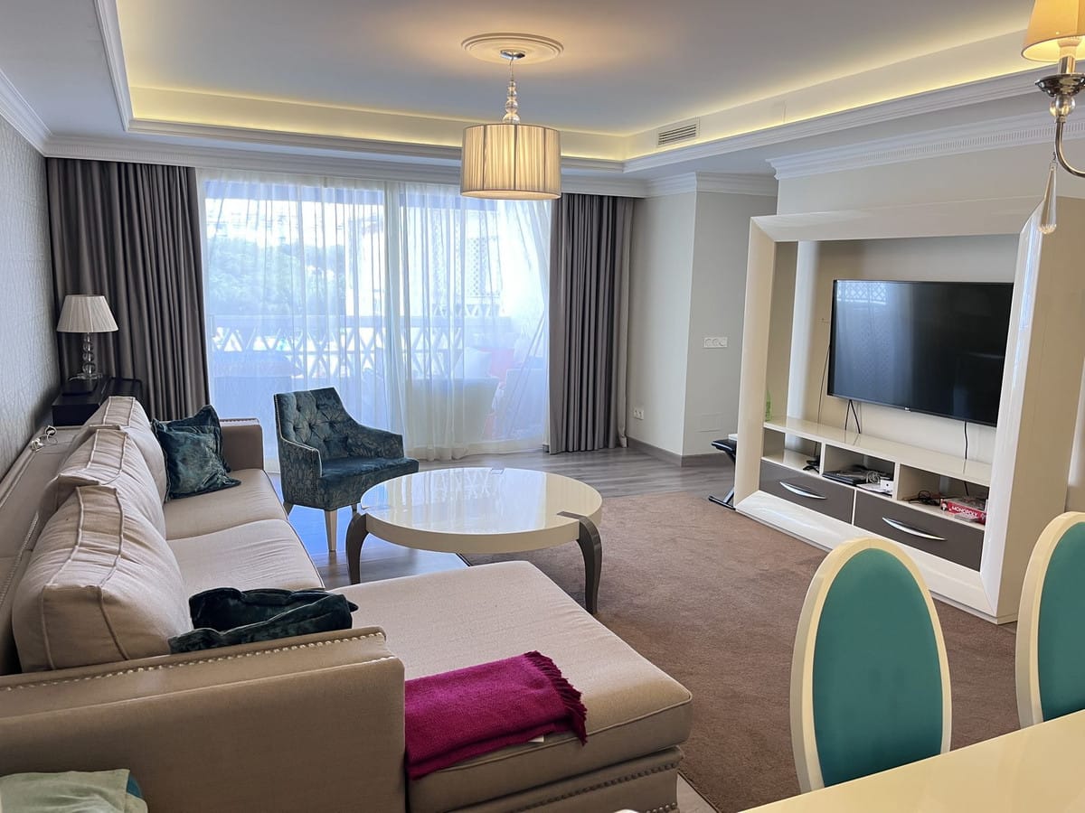 Appartement met 2 slaapkamers in Puerto Banús, 1e lijn aan zee in Puerto Banús - foto 2