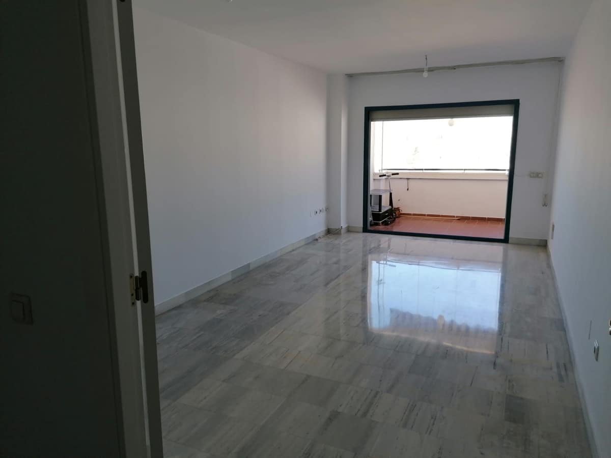 3 bedroom Apartment in Marbella in Marbella - foto 2