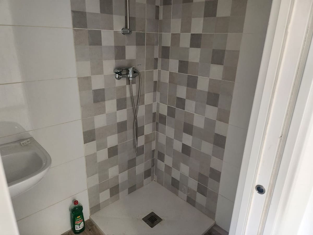 Studio op begane grond in Torremolinos – 36 m², recent gerenoveerd in Torremolinos - foto 5
