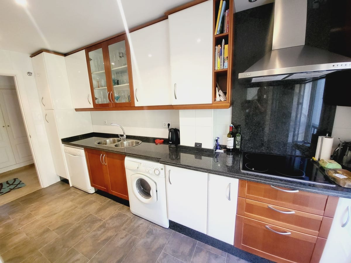 Drie-slaapkamerappartement in Miraflores in Miraflores - foto 11