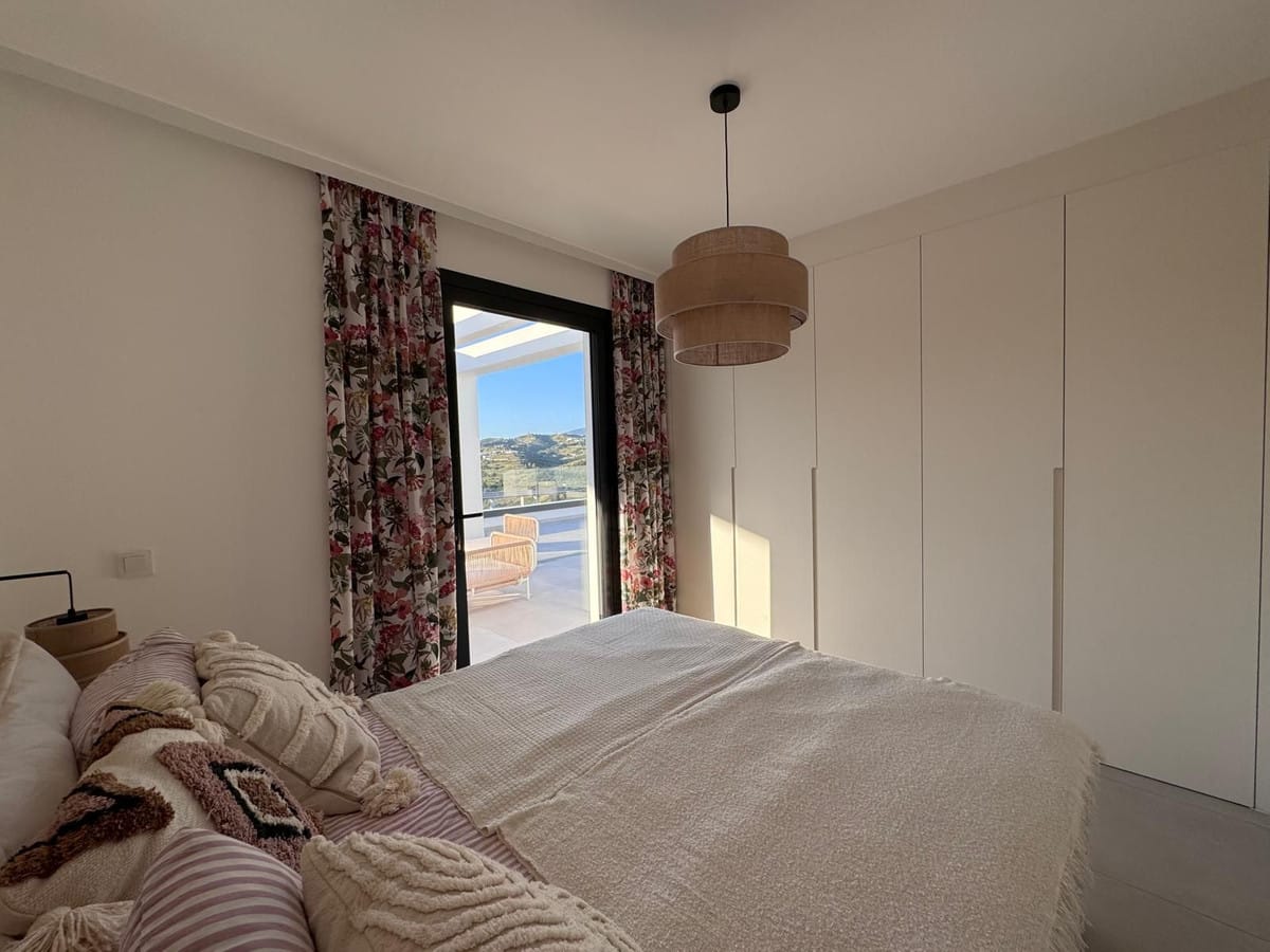 Exclusieve penthouse met spectaculair wrap-around-terras van 207 m² in La Cala de Mijas in La Cala de Mijas - foto 20