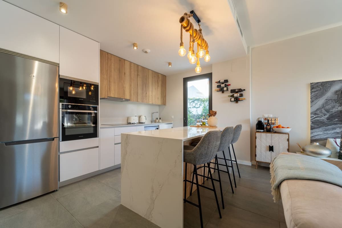 Nieuwe 3-slaapkamer halfvrijstaande villa in Riviera del Sol met zeezicht in Riviera del Sol - foto 11