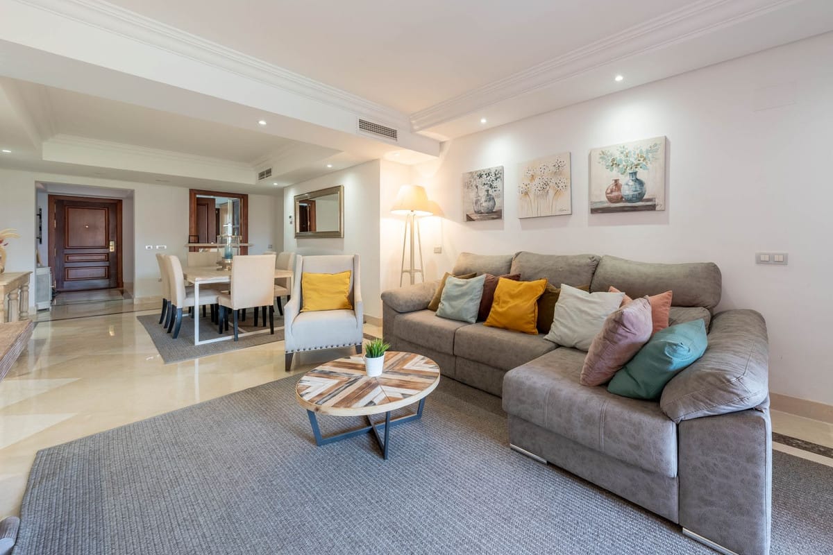 Elegante 2-slaapkamer appartement aan het strand in Estepona in Estepona - foto 9