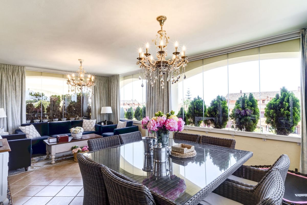 Luxueus duplex penthouse met 3 slaapkamers in Bahía de Marbella in Bahía de Marbella - foto 7