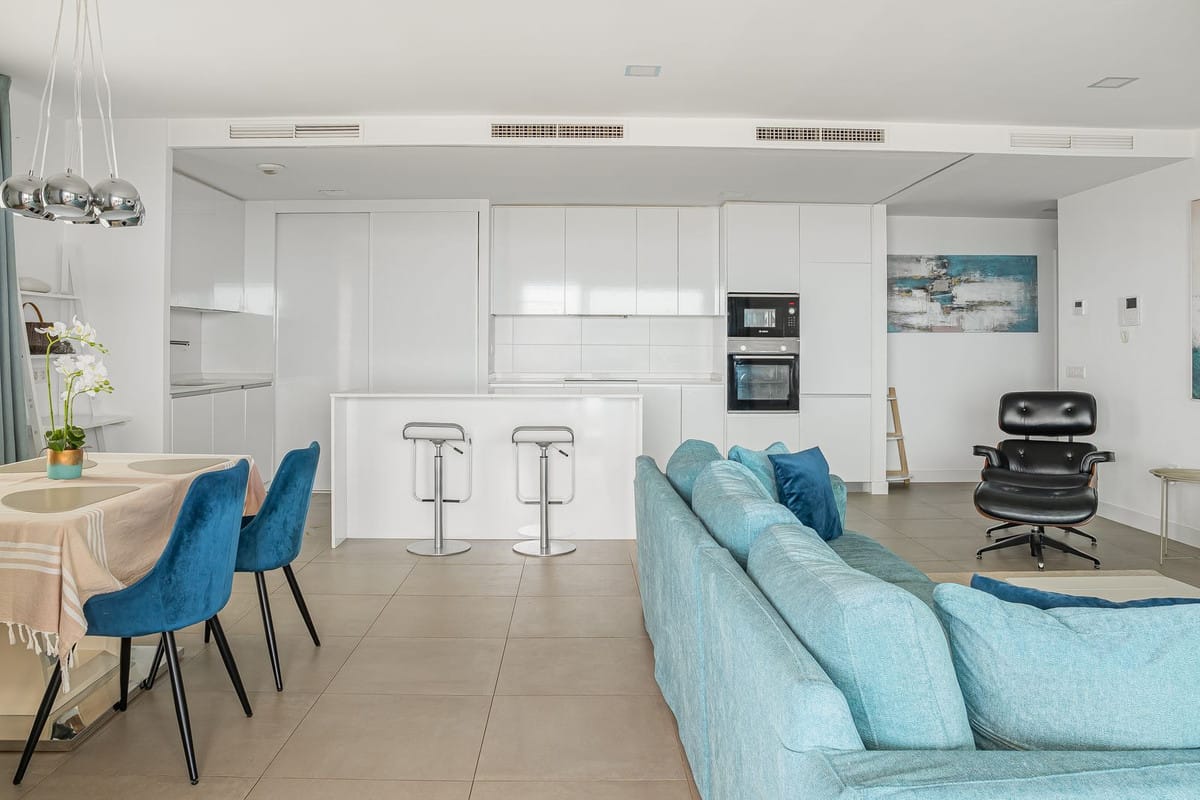Drie-slaapkamer appartement met terras en zeezicht in Benalmádena Costa in Benalmadena Costa - foto 8