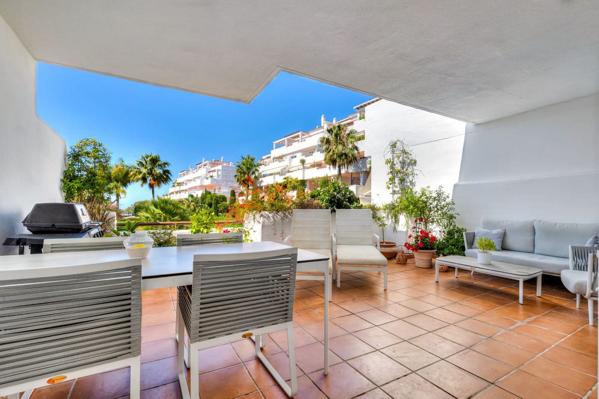 3 bedroom Apartment in Estepona - foto 2