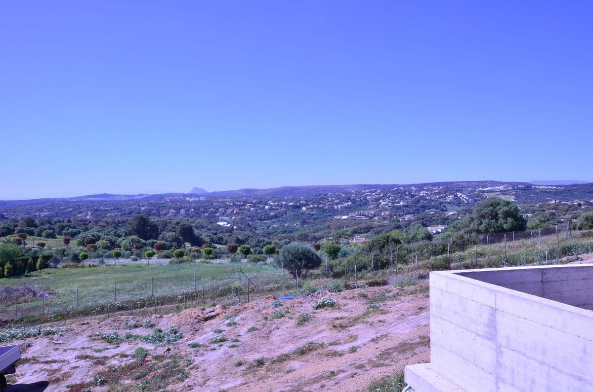 Exclusieve villa in aanbouw met zeezicht in La Reserva, Sotogrande Alto in Sotogrande Alto - foto 14