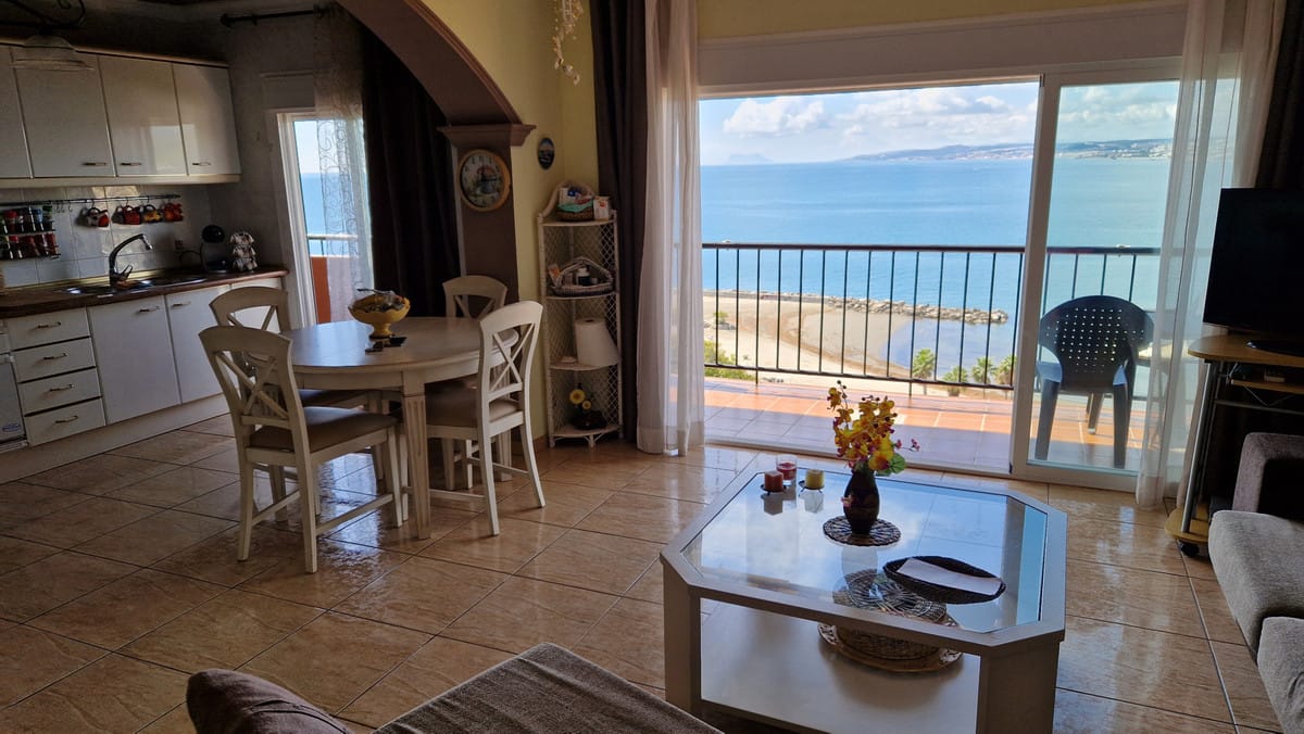 Drie-slaapkamerappartement aan de boulevard van La Playa del Cristo, Estepona in Estepona - foto 8