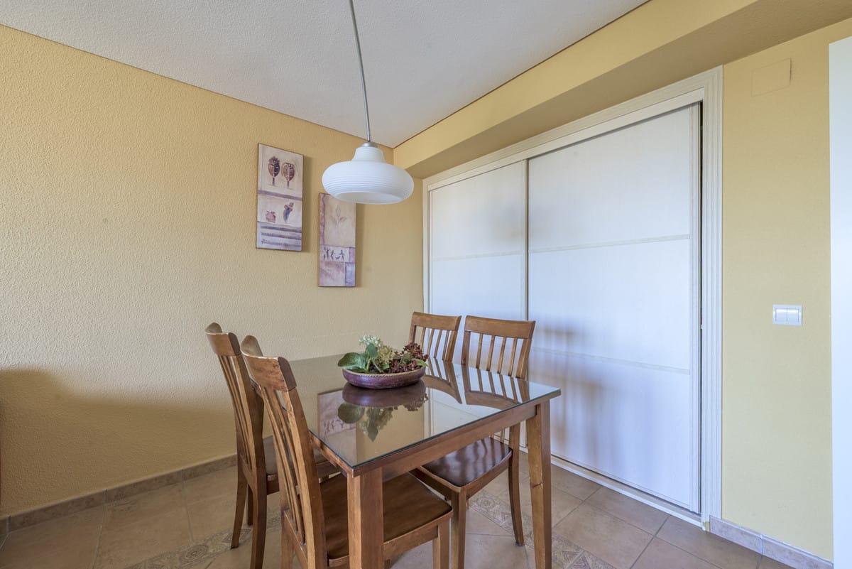 1 slaapkamer appartement in La Carihuela met zeezicht en terras in La Carihuela - foto 14