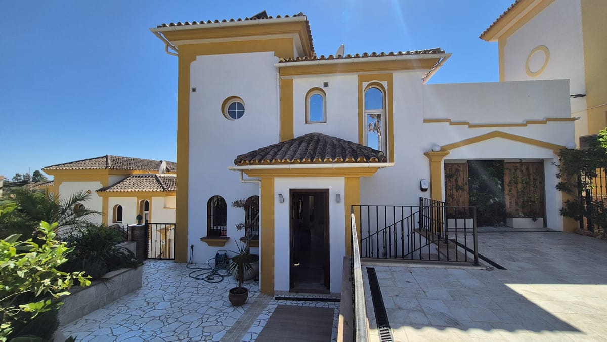 4-slaapkamer villa in Riviera del Sol in Riviera del Sol - foto 4