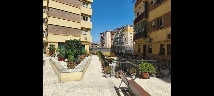 Appartement met 3 slaapkamers in Málaga in Málaga - foto 14