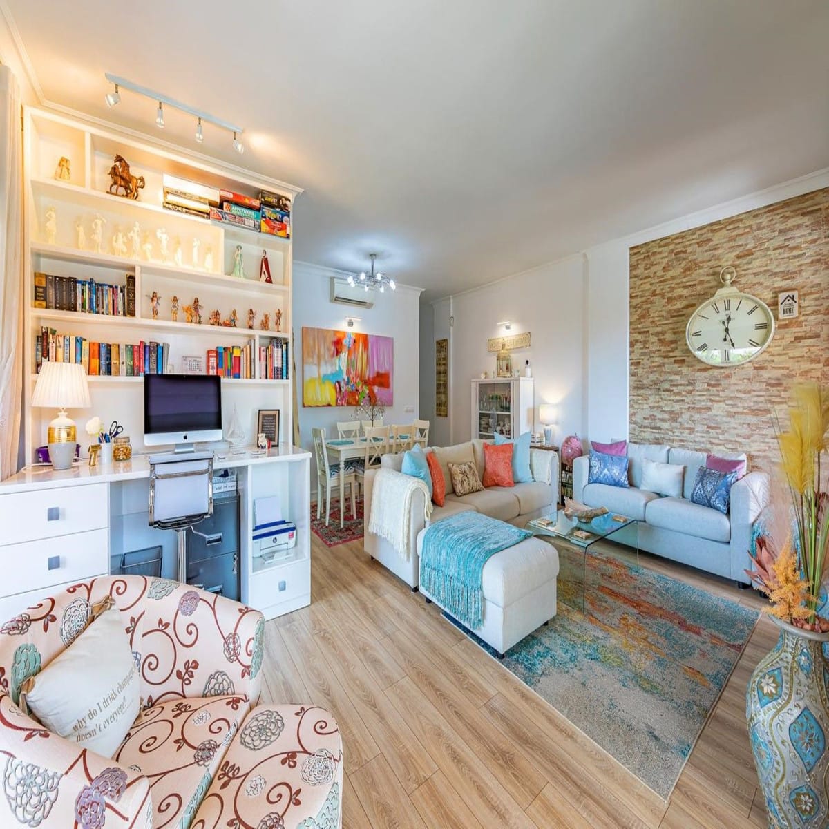 Begane grond appartement met groot terras en toeristische licentie nabij zee in Estepona in Estepona - foto 5