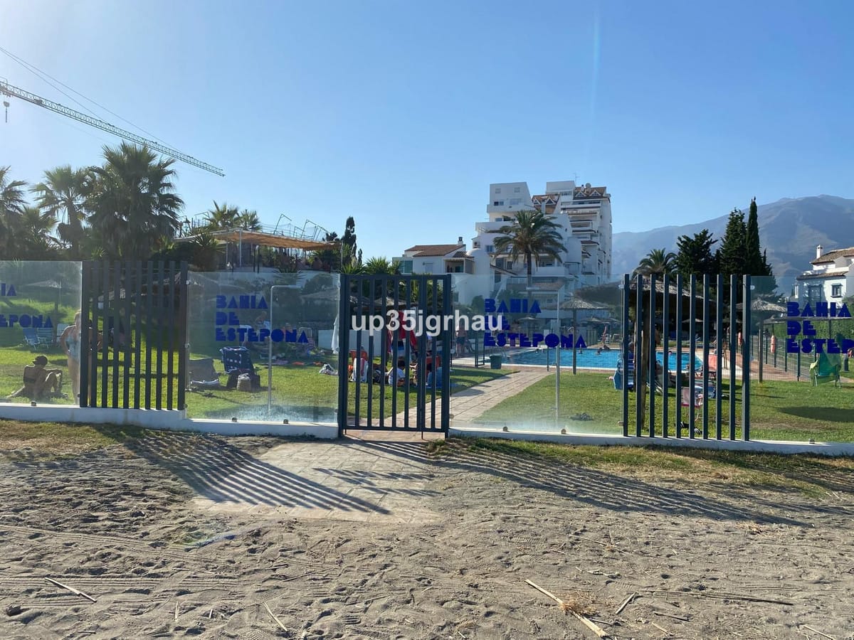 Appartement met 2 slaapkamers direct aan het strand in Estepona in Estepona - foto 13