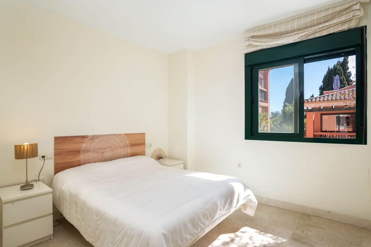 2 bedroom Apartment in Marbesa in Marbesa - foto 16