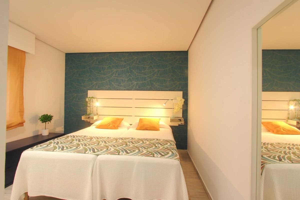 Drie-slaapkamerappartement op begane grond in Golden Beach, Elviria in Elviria - foto 18