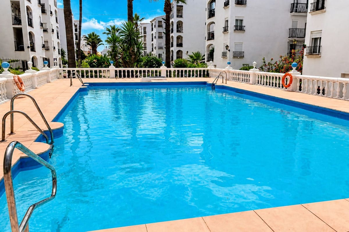 1 bedroom Apartment in San Luis De Sabinillas in San Luis de Sabinillas - foto 14