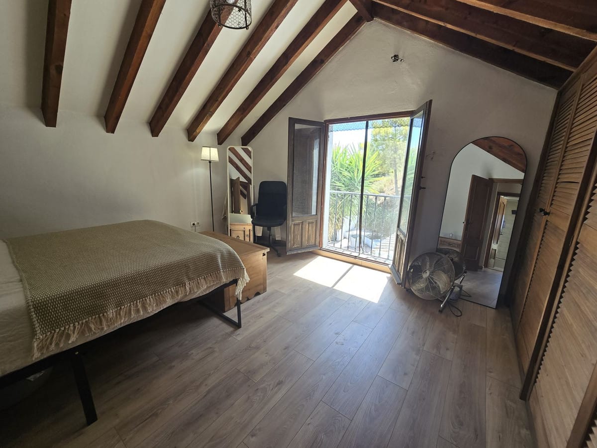 3-slaapkamer villa nabij Monda in Monda - foto 15
